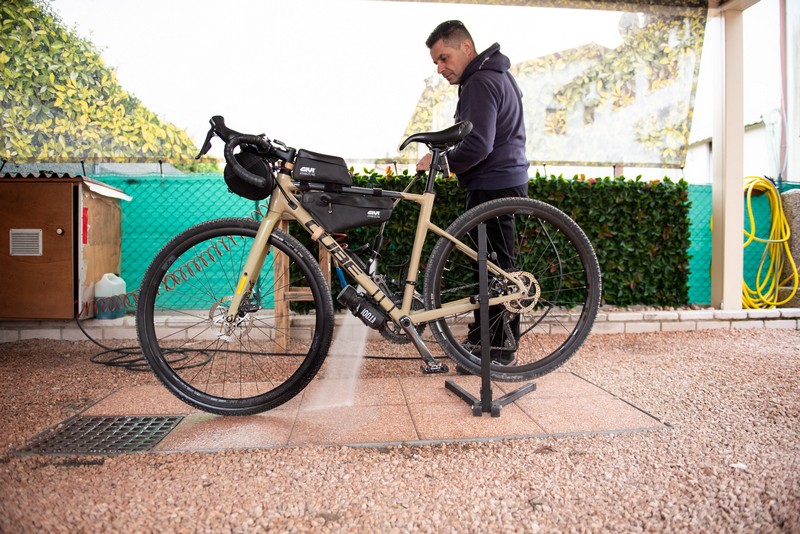 bike-repair-villa-dama_097